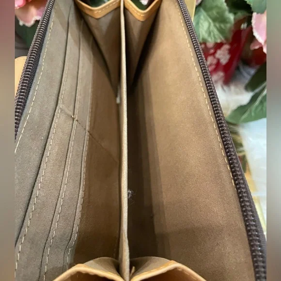 RIONI Long Wallet - Picture 7 of 11